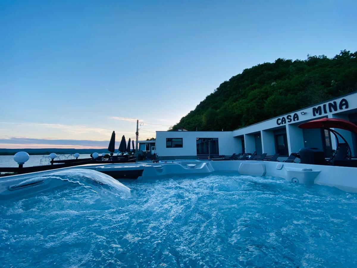 Отель Casa Mina Divici Экстерьер фото