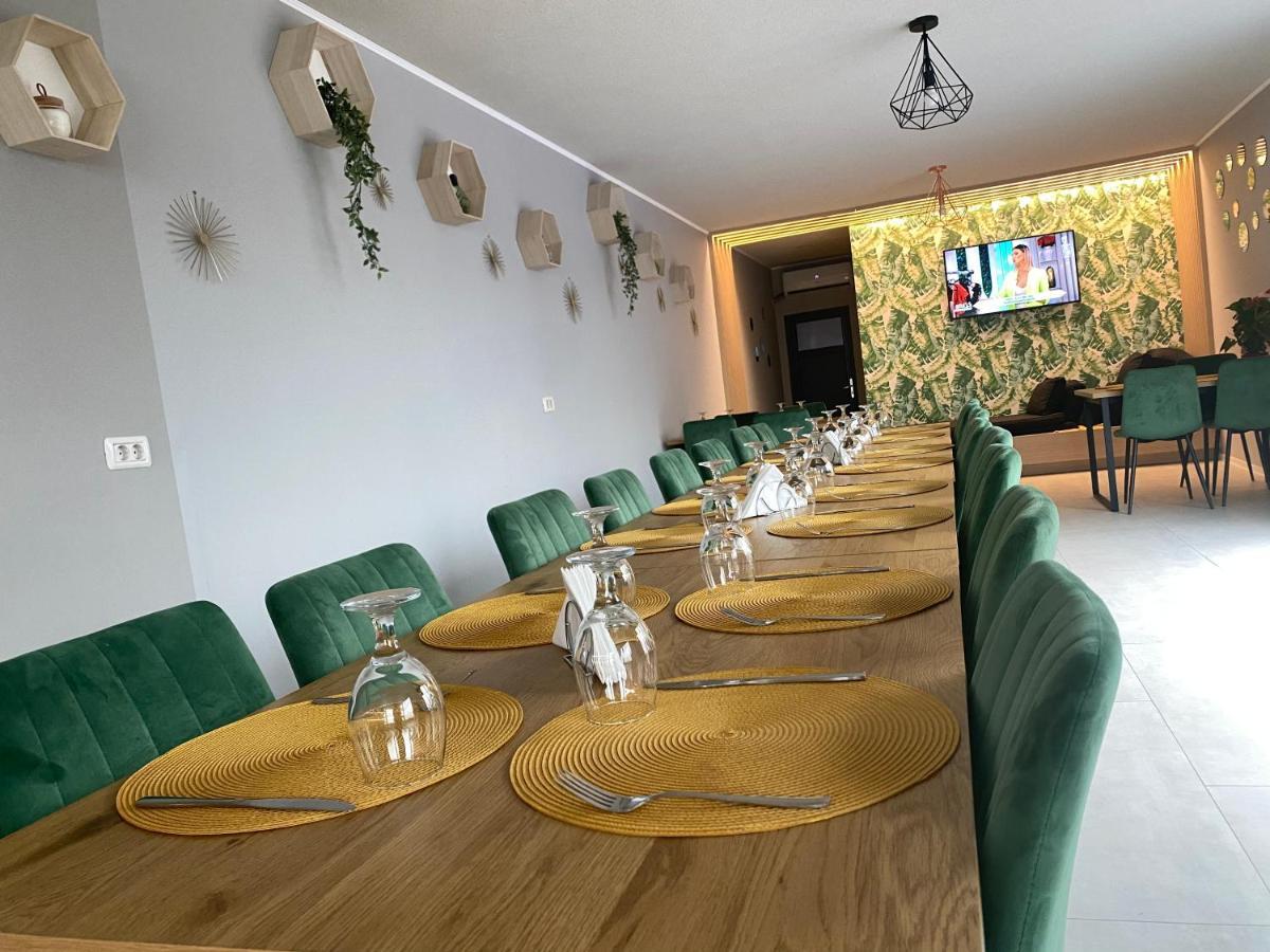 Отель Casa Mina Divici Экстерьер фото