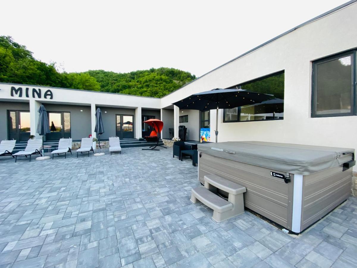 Отель Casa Mina Divici Экстерьер фото